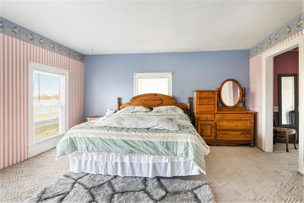 55637 Bennett Road Leonidas, MI 49066
