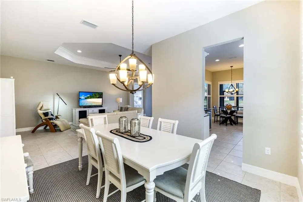 3224 Pacific Drive Naples, FL 34119