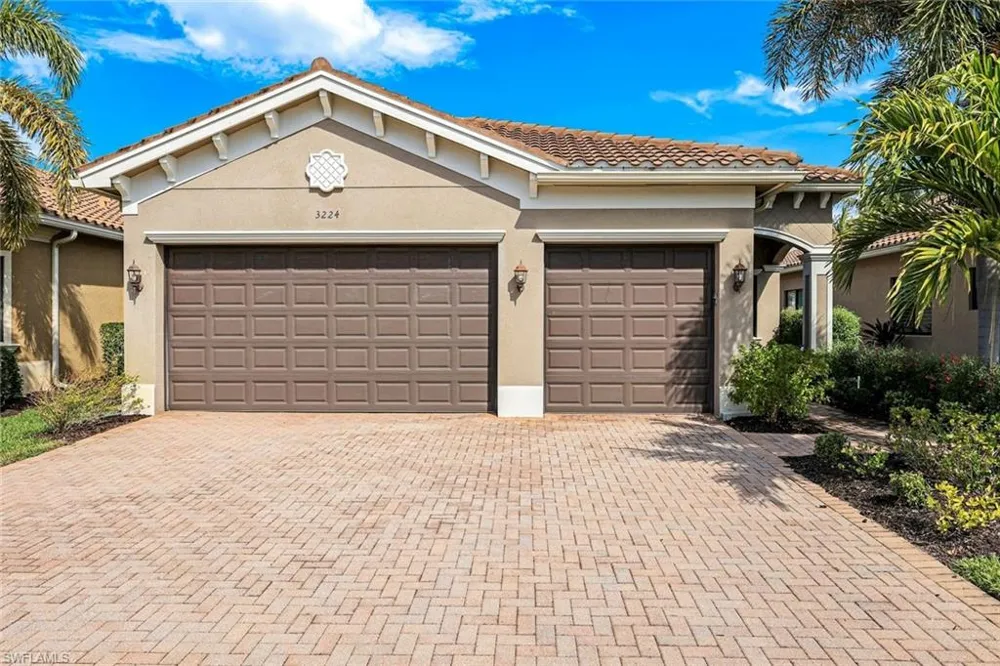 3224 Pacific Drive Naples, FL 34119