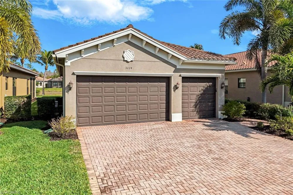 3224 Pacific Drive Naples, FL 34119