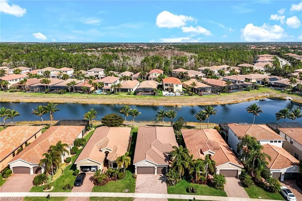 3224 Pacific Drive Naples, FL 34119