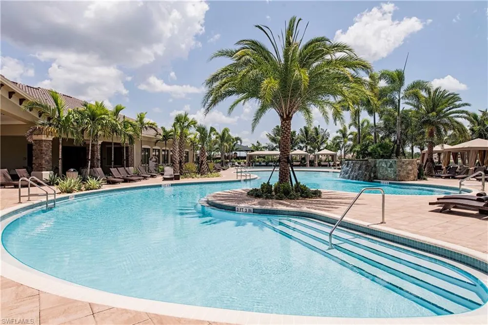 3224 Pacific Drive Naples, FL 34119