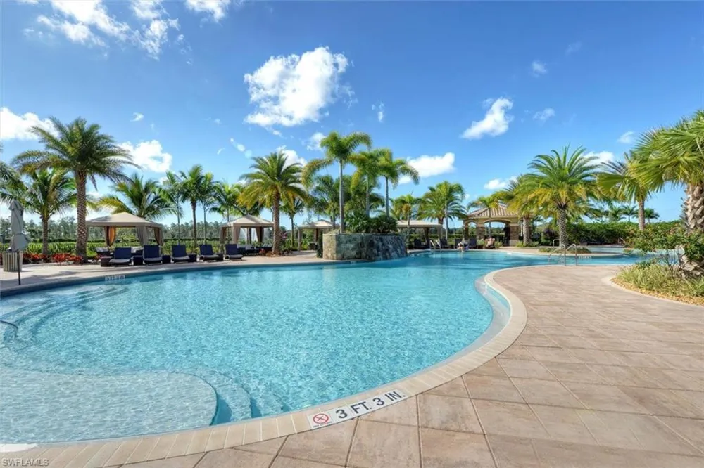 3224 Pacific Drive Naples, FL 34119