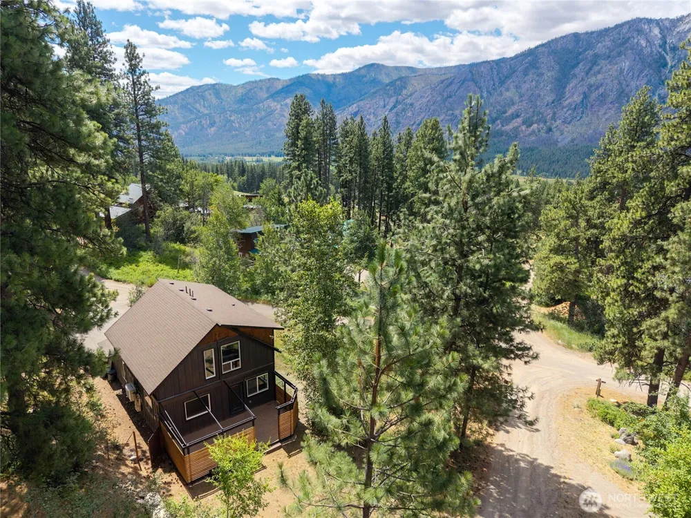 32 Crabapple Road Winthrop, WA 98862