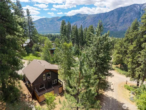 32 Crabapple Road