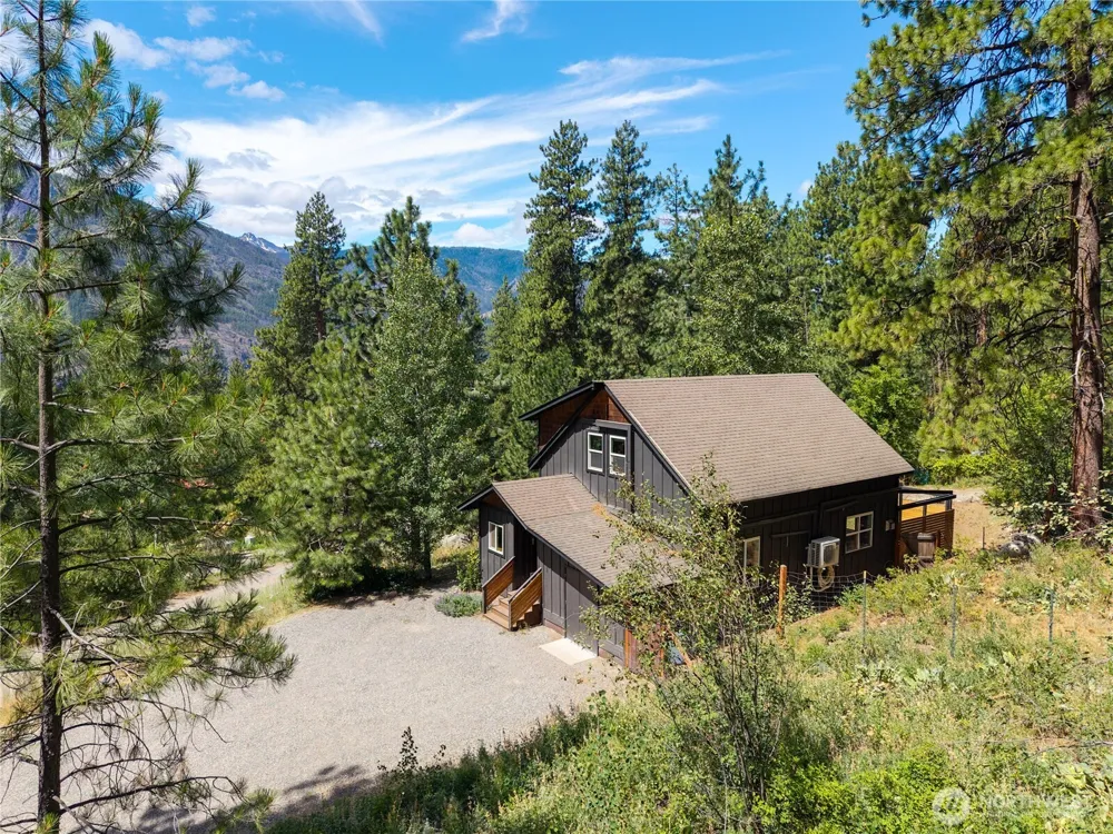 32 Crabapple Road Winthrop, WA 98862