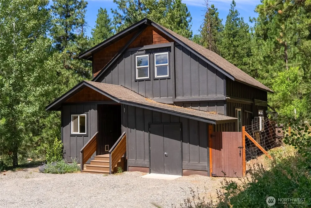 32 Crabapple Road Winthrop, WA 98862