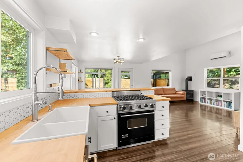 32 Crabapple Road Winthrop, WA 98862