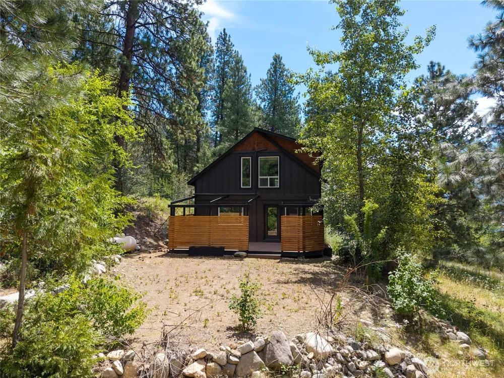 32 Crabapple Road Winthrop, WA 98862