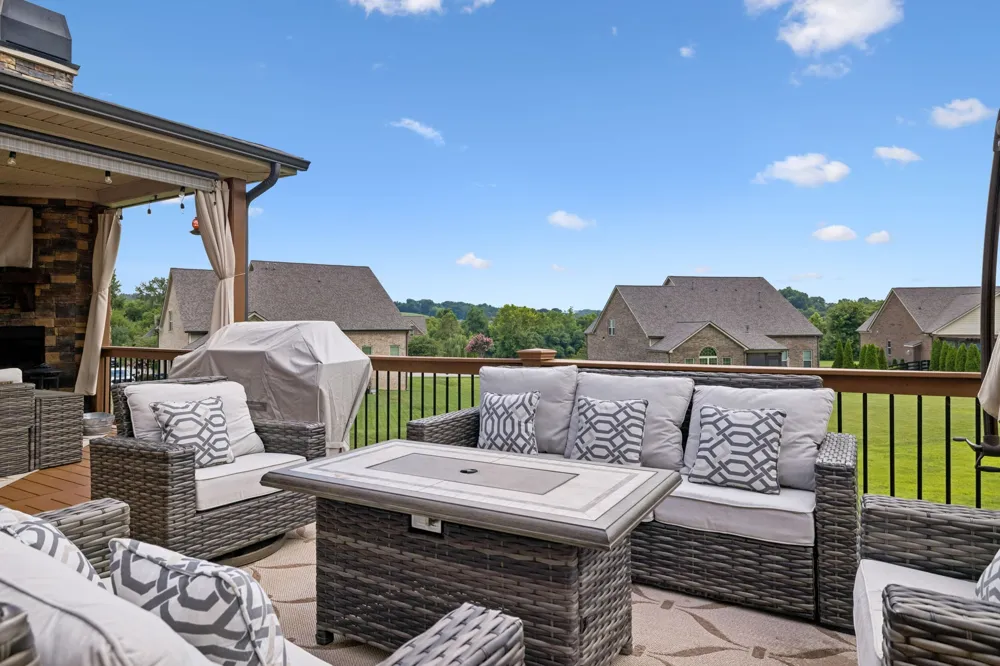 7005 Marwood Dr College Grove, TN 37046