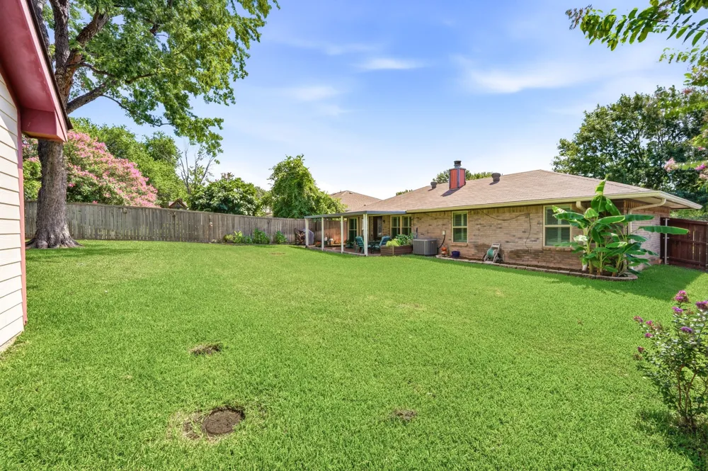 2507 Poppy Lane Euless, TX 76039