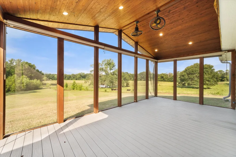 5568 S Fm 779 Alba, TX 75410
