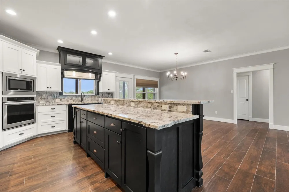 5568 S Fm 779 Alba, TX 75410