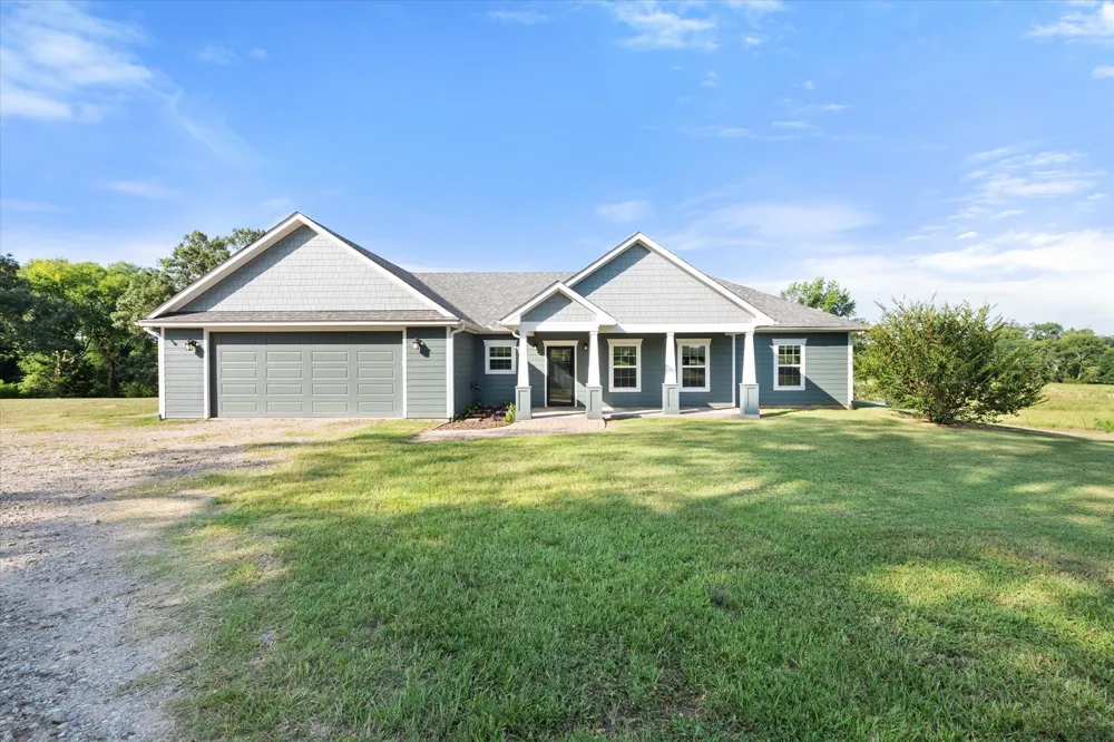 5568 S Fm 779 Alba, TX 75410