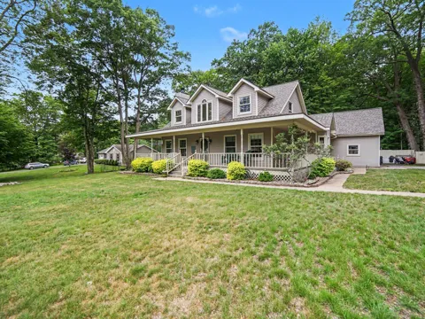 1579 Marilyn Drive