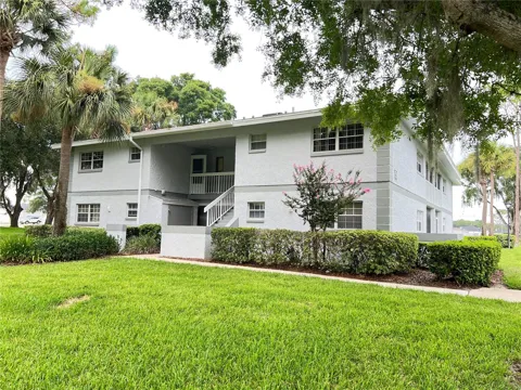 572 SE FAIRWAYS LANE #N204
