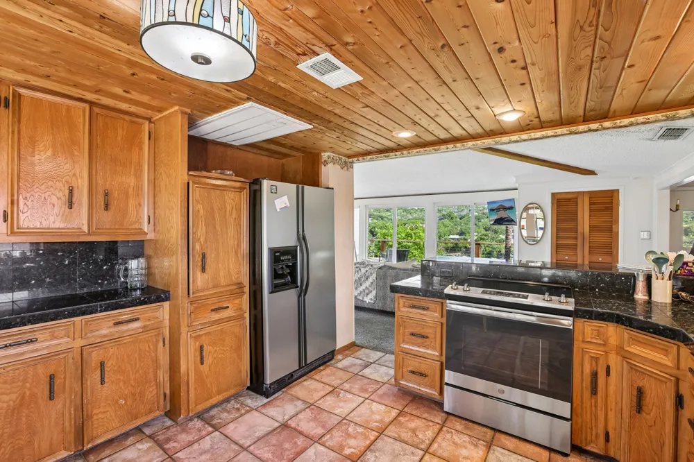 2516 Circle Drive Marble Falls, TX 78654