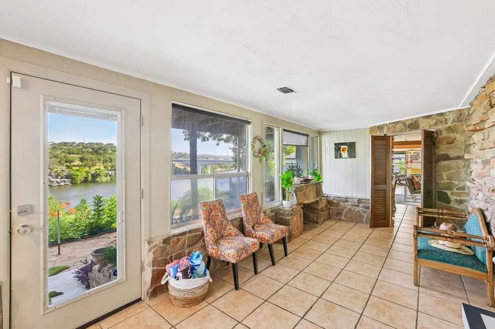 2516 Circle Drive Marble Falls, TX 78654