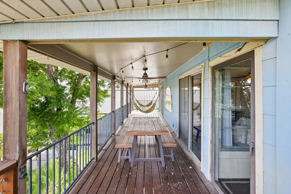 2516 Circle Drive Marble Falls, TX 78654