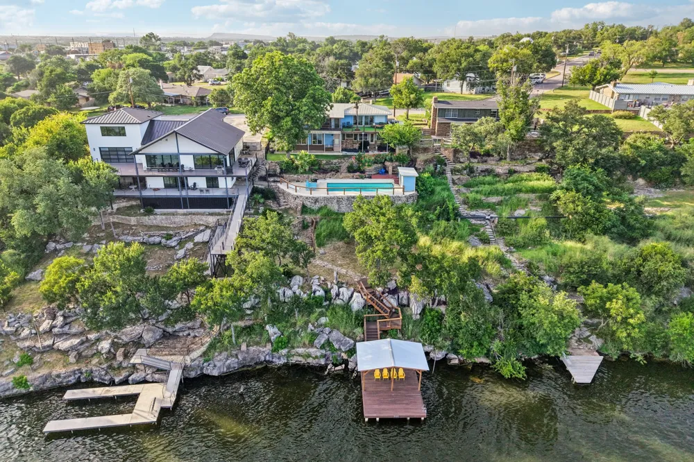 2516 Circle Drive Marble Falls, TX 78654