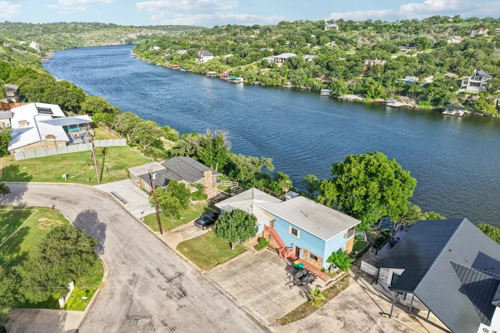 2516 Circle Drive Marble Falls, TX 78654
