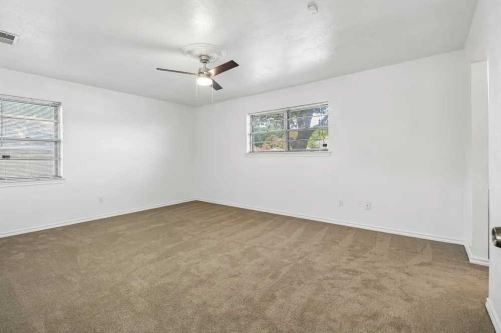 2030 Huntington Drive Grand Prairie, TX 75051