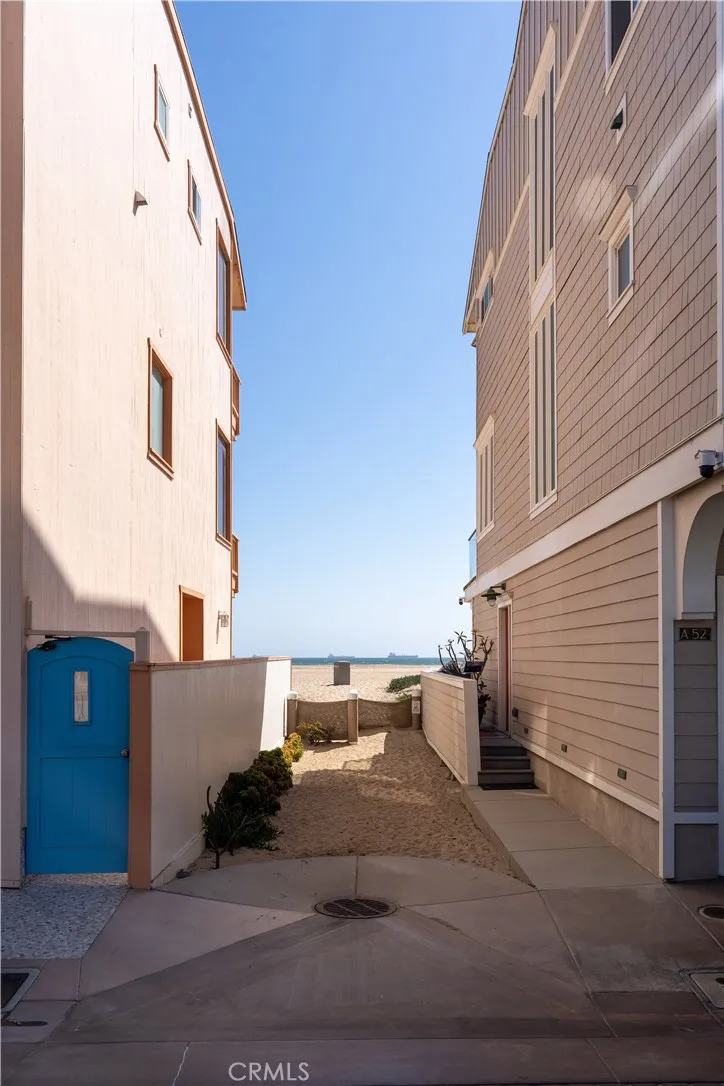 53 Surfside Surfside, CA 90743
