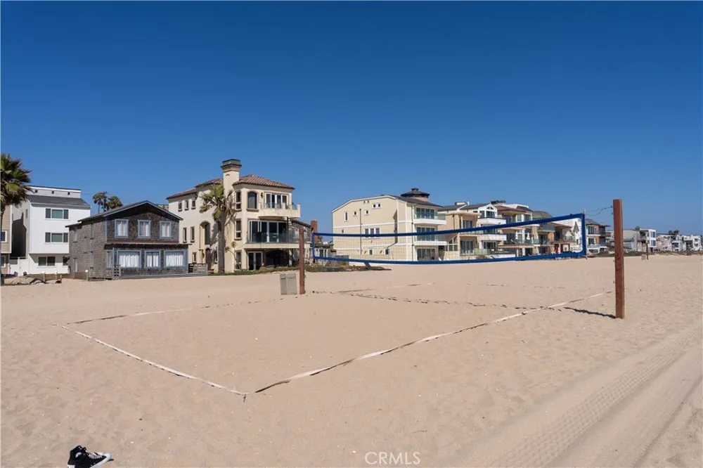 53 Surfside Surfside, CA 90743