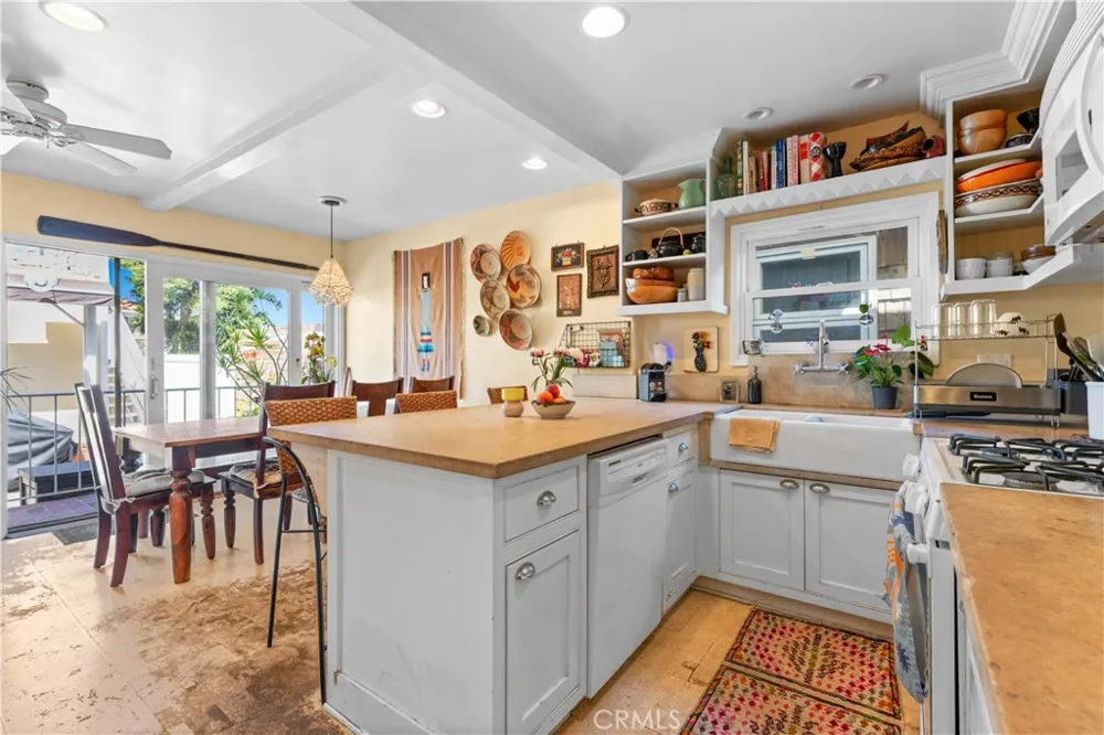 53 Surfside Surfside, CA 90743