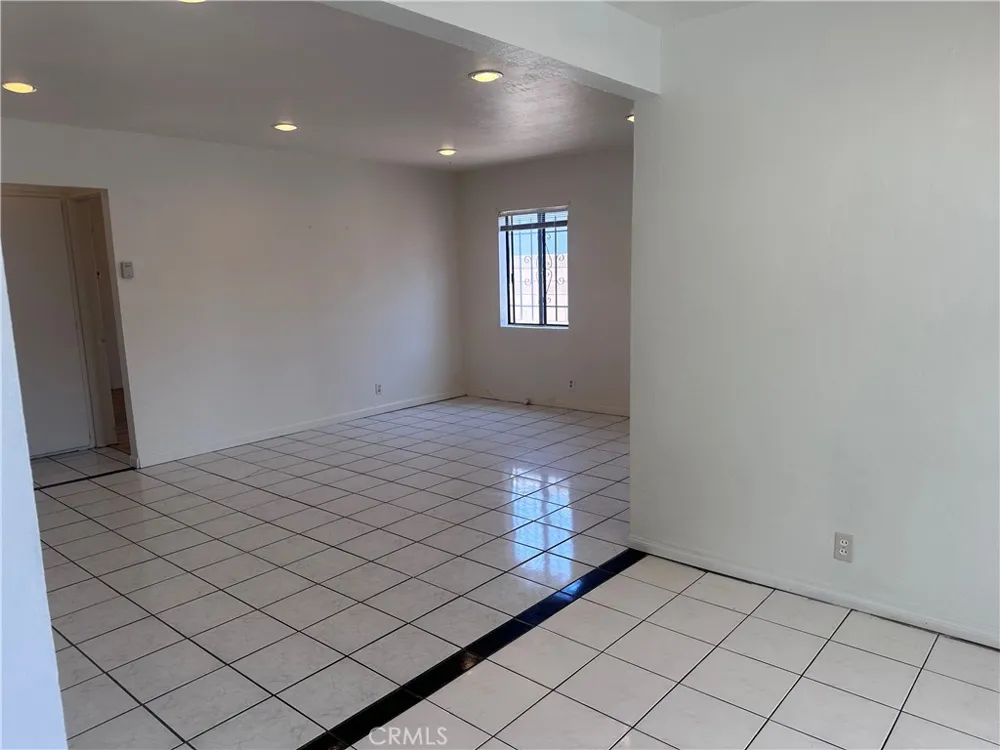 3615 Caspian Long Beach, CA 90810