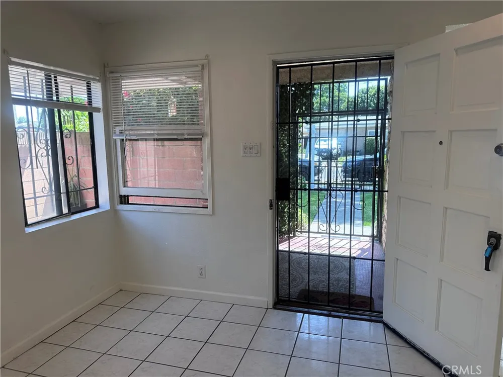 3615 Caspian Long Beach, CA 90810