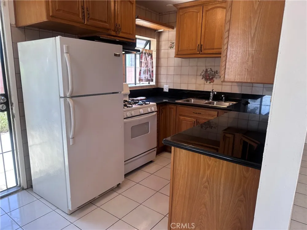 3615 Caspian Long Beach, CA 90810