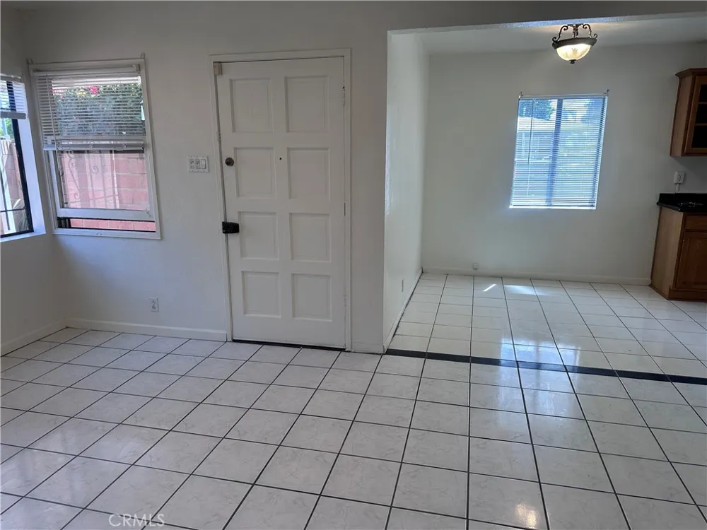 3615 Caspian Long Beach, CA 90810