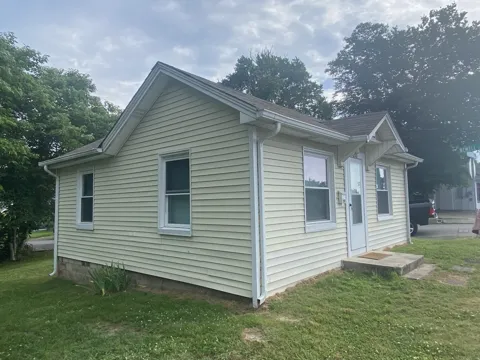 200 Bridgeway Ave