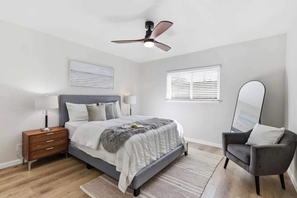 194 4th Street Gilroy, CA 95020
