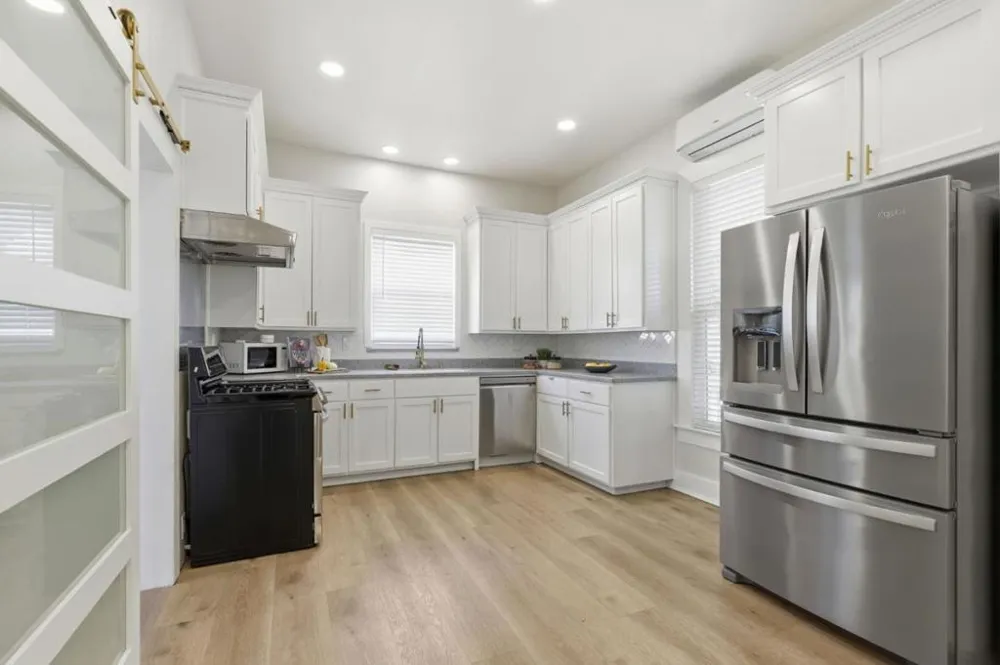 194 4th Street Gilroy, CA 95020