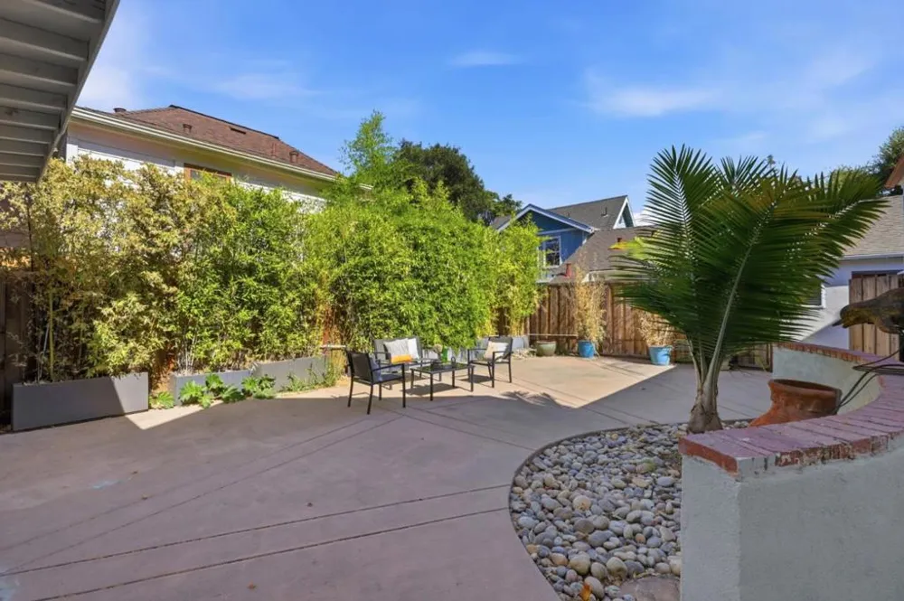 194 4th Street Gilroy, CA 95020
