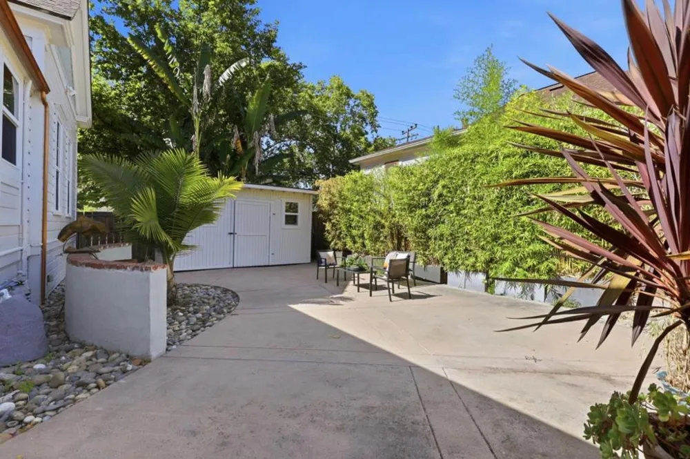 194 4th Street Gilroy, CA 95020