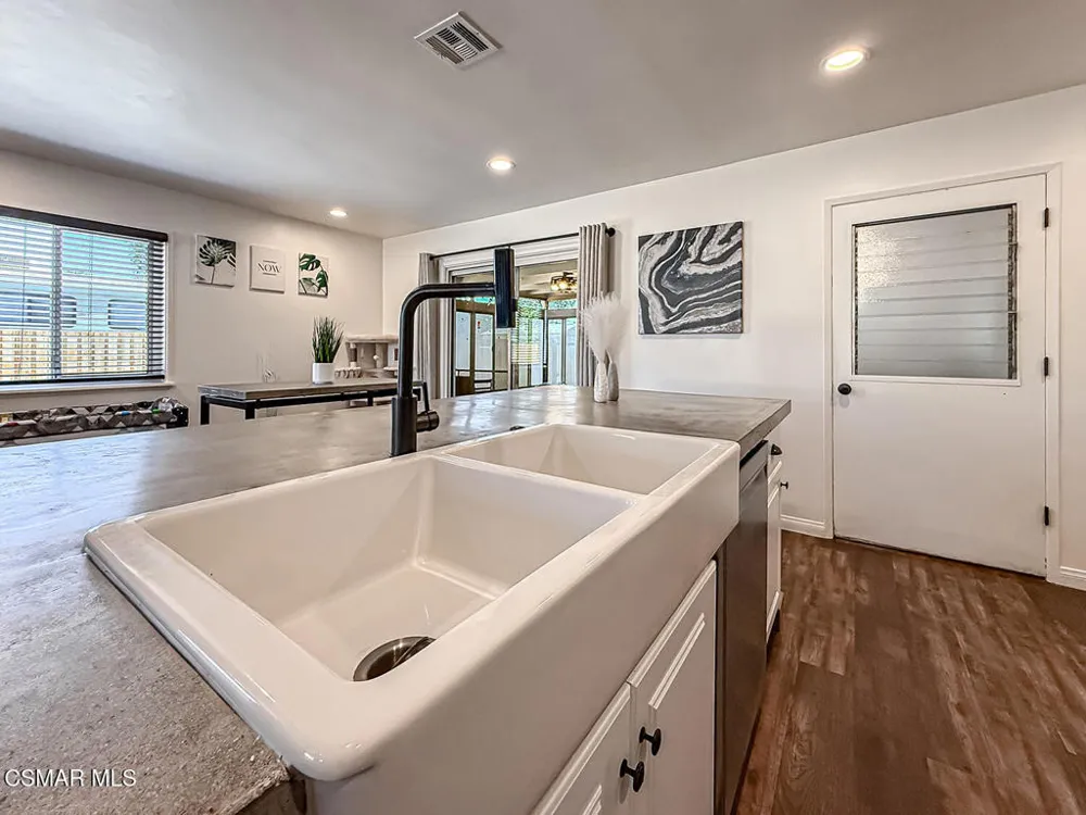 4606 Adam Road Simi Valley, CA 93063
