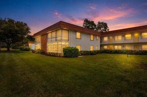 1225 NW 21st Street #15-1502