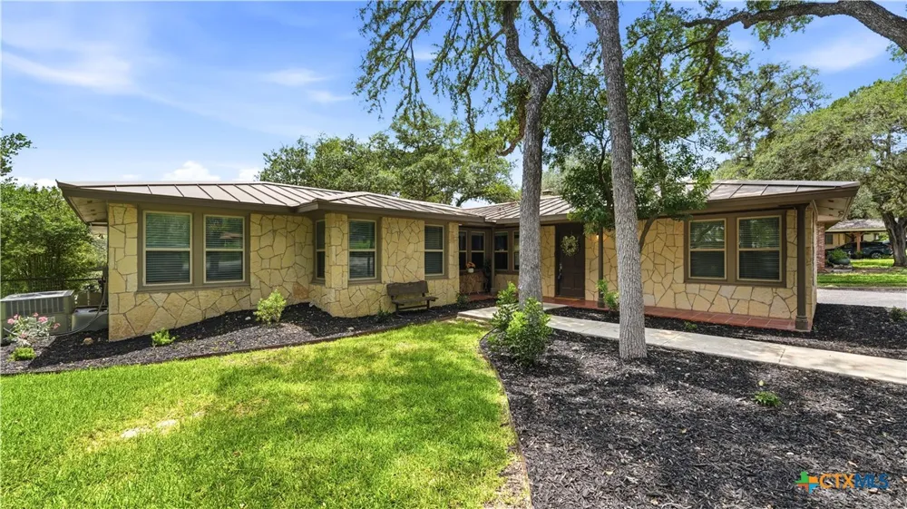 739 Encino Drive New Braunfels, TX 78130