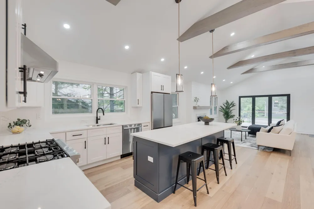 4046 Hillside Trail New Buffalo, MI 49117