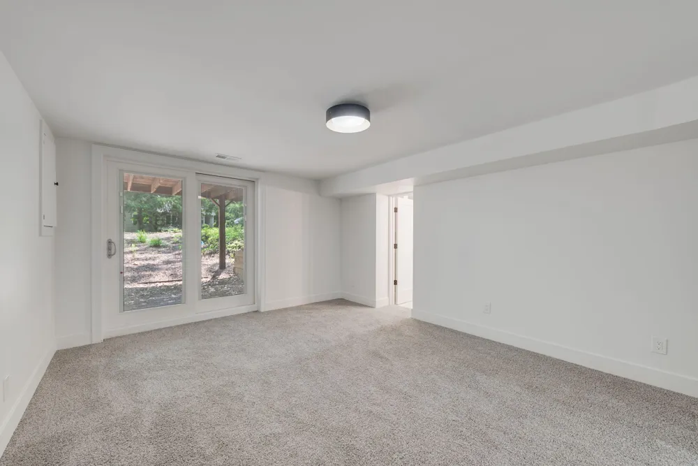 4046 Hillside Trail New Buffalo, MI 49117