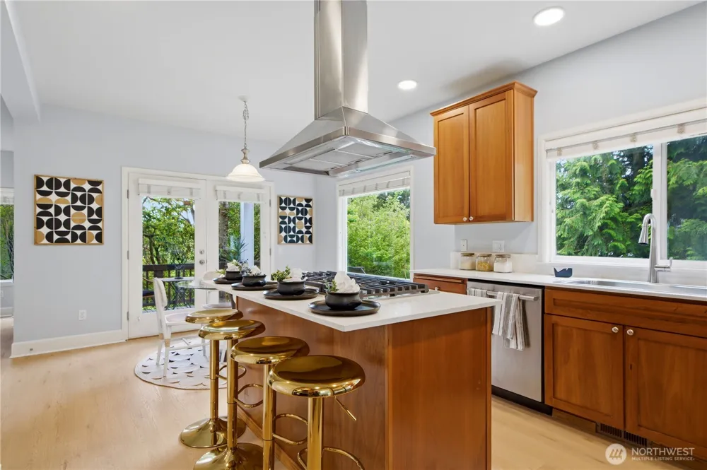 10115 NE 24th St Bellevue, WA 98004