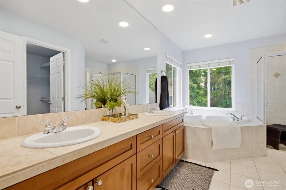 10115 NE 24th St Bellevue, WA 98004