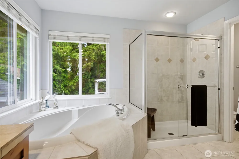 10115 NE 24th St Bellevue, WA 98004