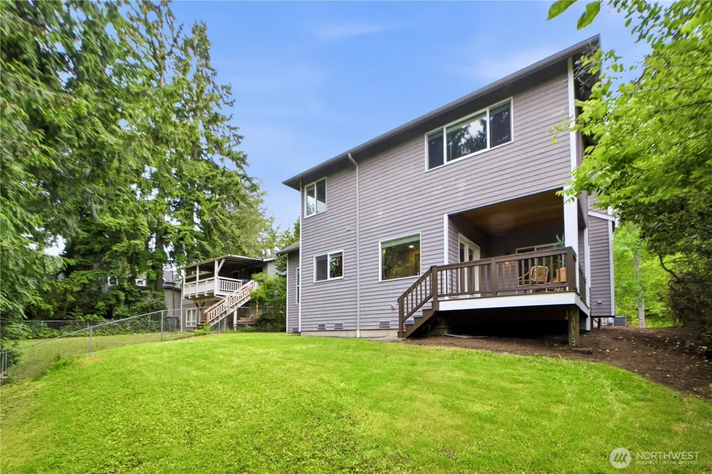 10115 NE 24th St Bellevue, WA 98004