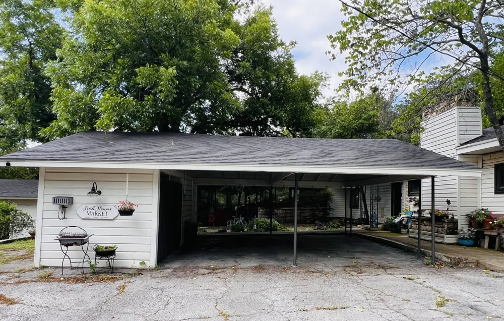 804 Elm Street Comanche, TX 76442