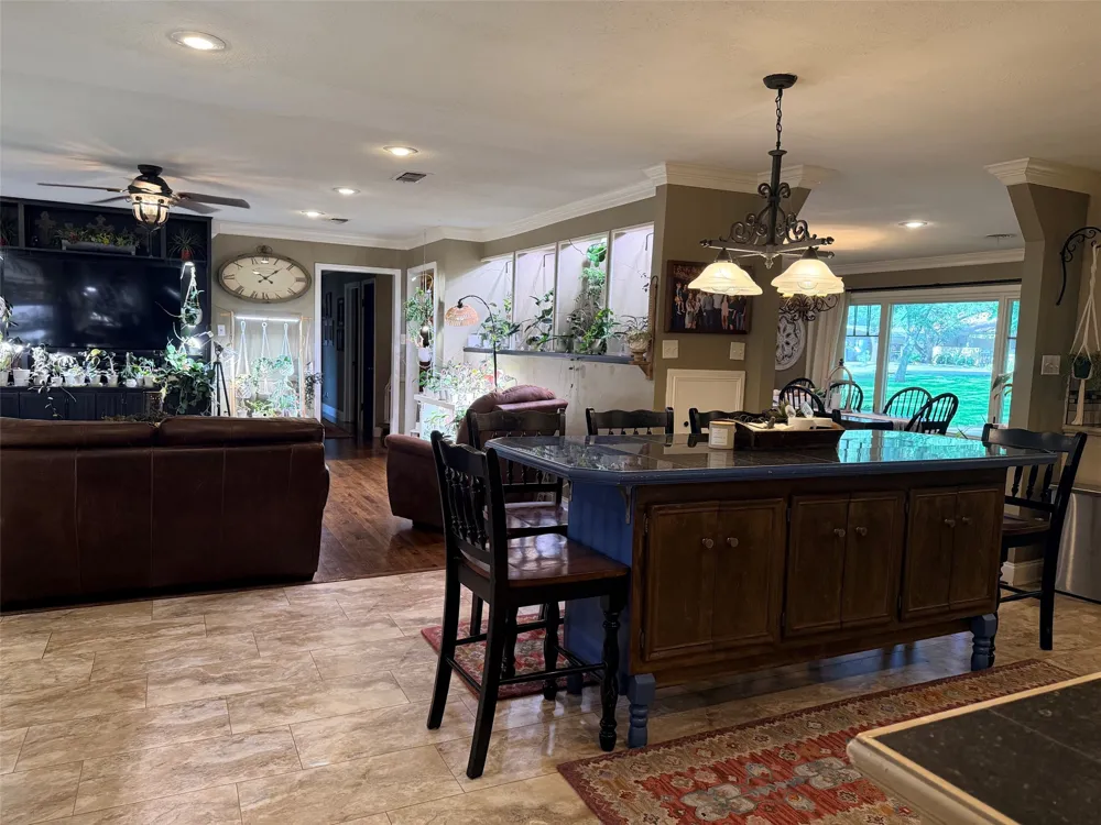 804 Elm Street Comanche, TX 76442