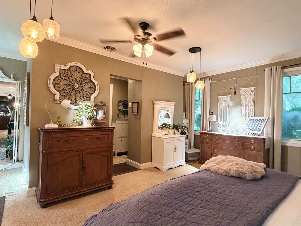804 Elm Street Comanche, TX 76442